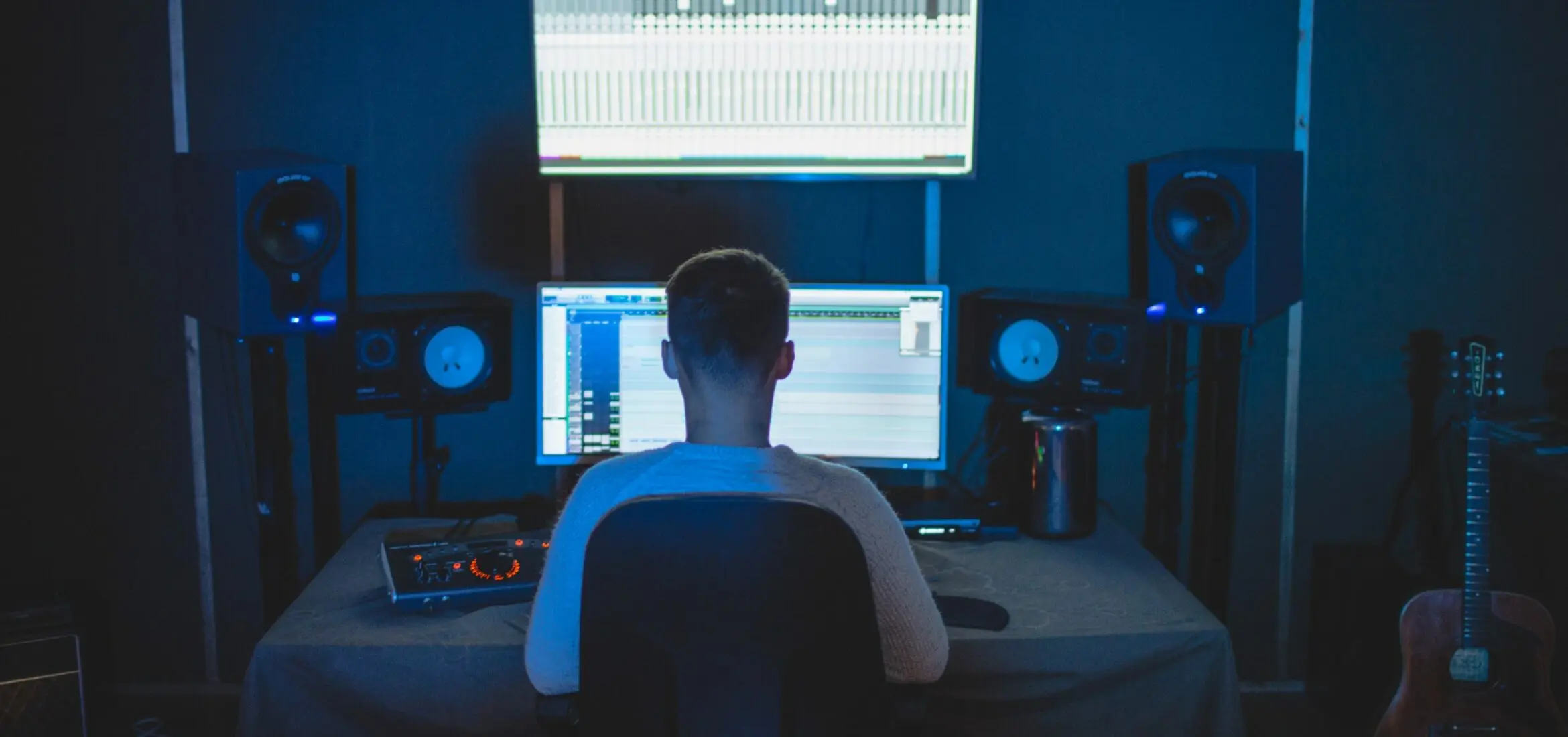 Professional Studio Monitors and Speakers to Improve Sound Production